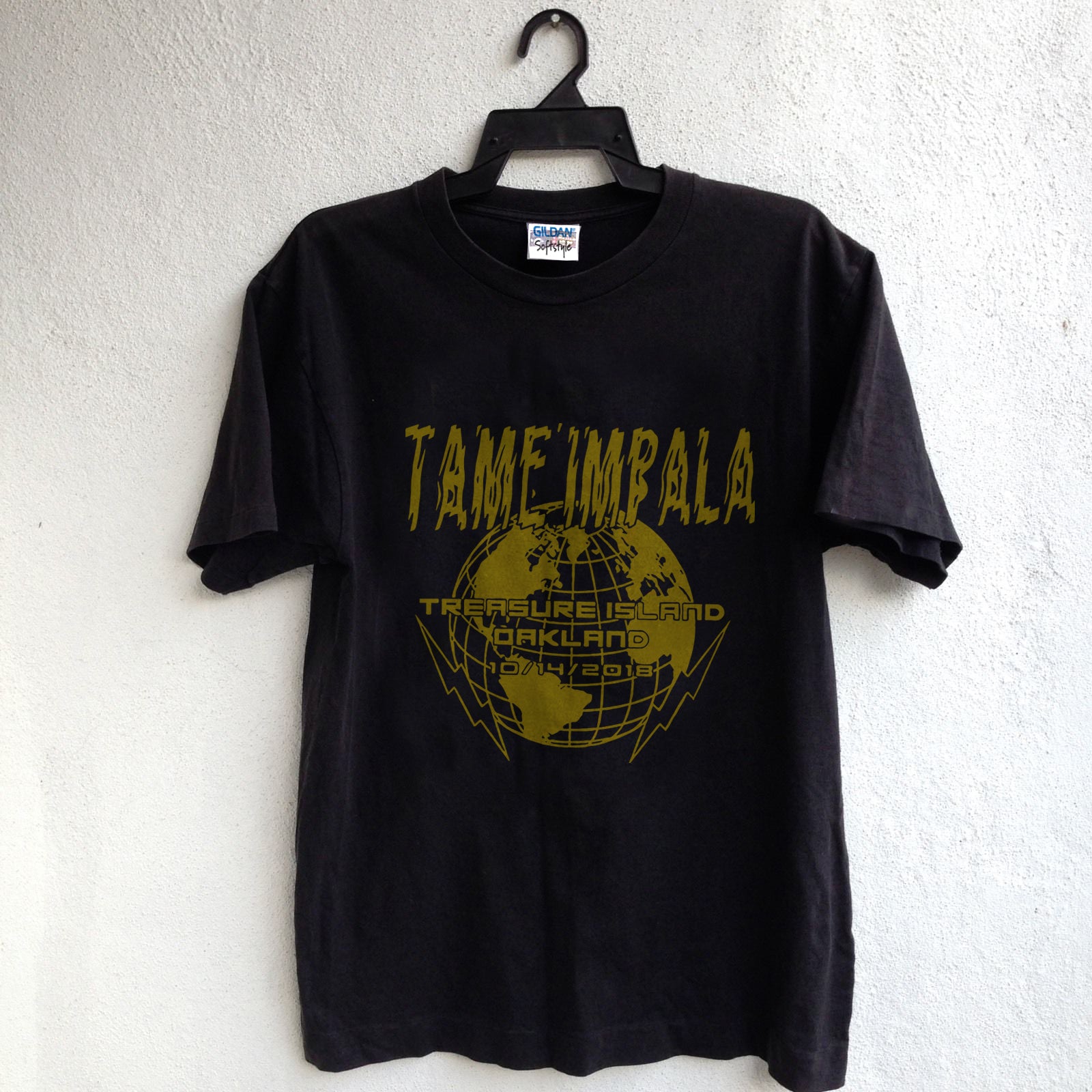 Tame Impala Treasure island oakland 10 14 2018 Tour shirt